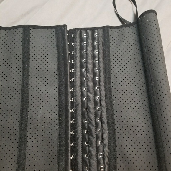 Waist trainer - Picture 2 of 2